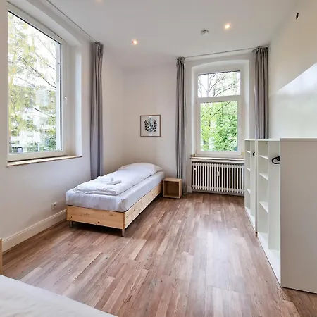Appartement Tolstov - 1 Or 3 - 20 Min Messe Dus And Old Town Dus